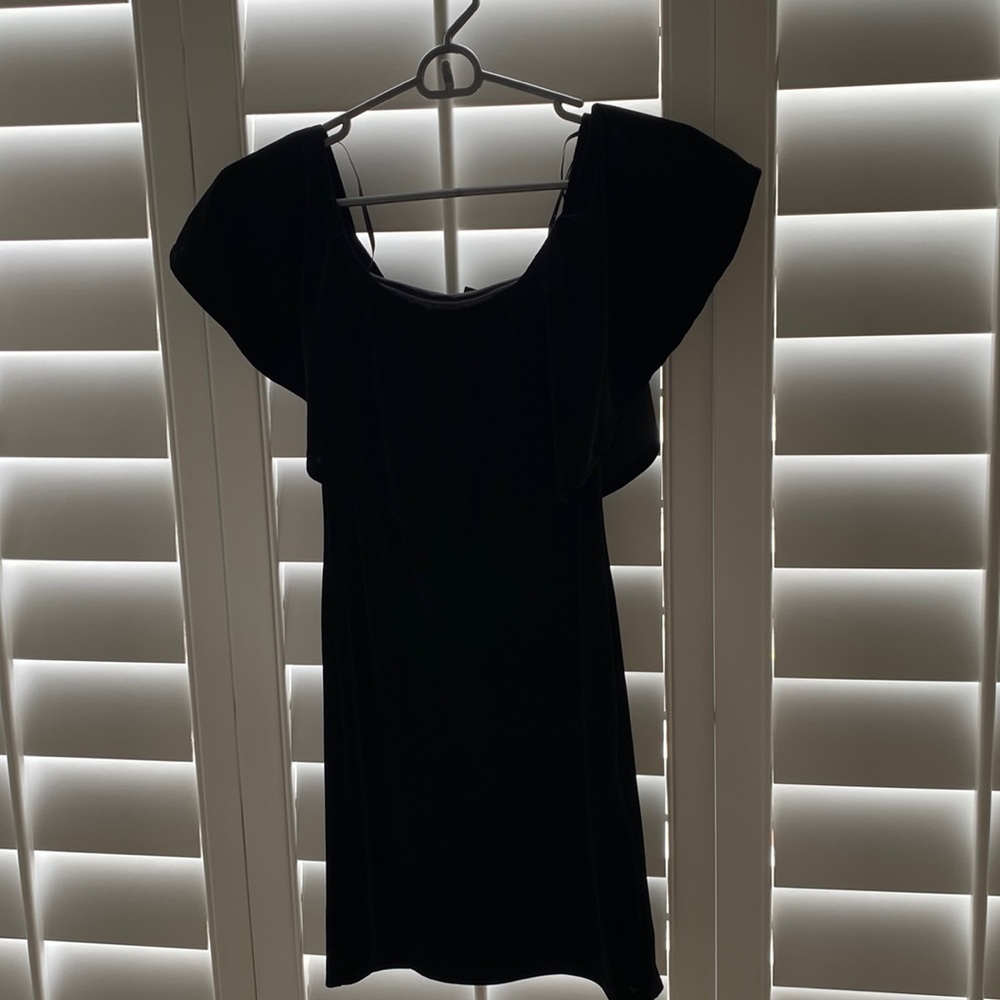 Brand new w tags black velvet mini dress with off should ruffle